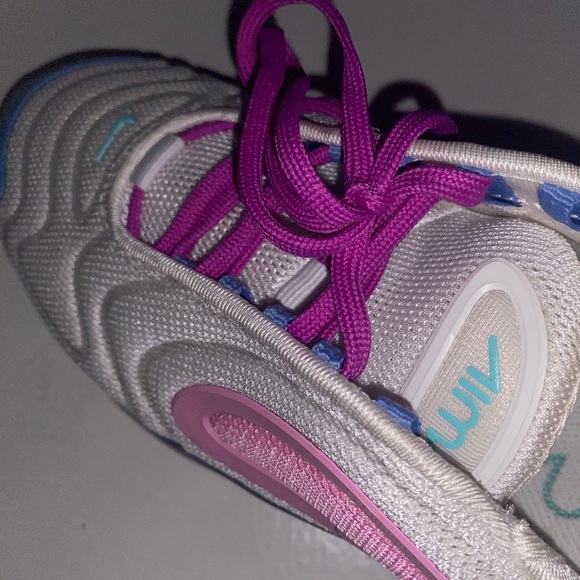 Air Max 720 physic Powder - Picture 2 of 8